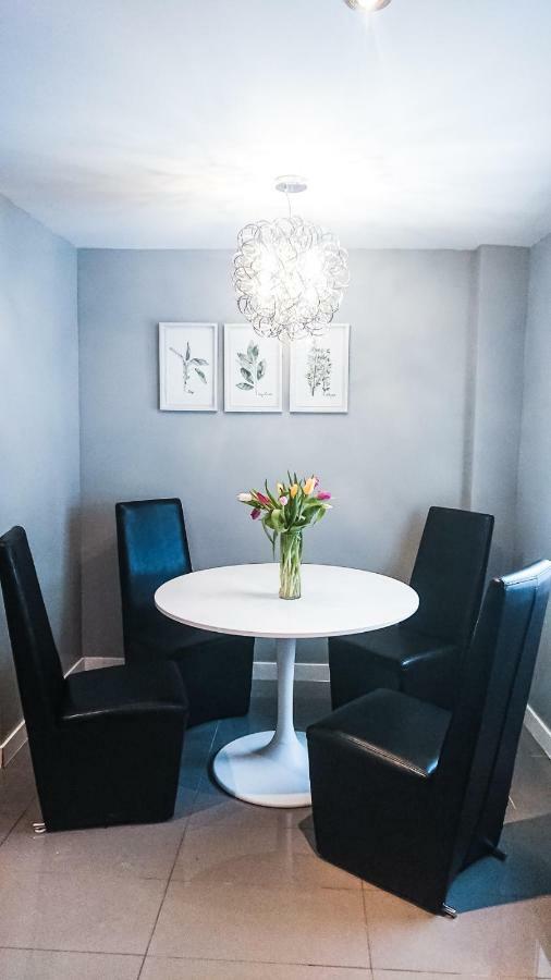 Spacious 3 Bdrm Home Near Downtown Ottawa Esterno foto