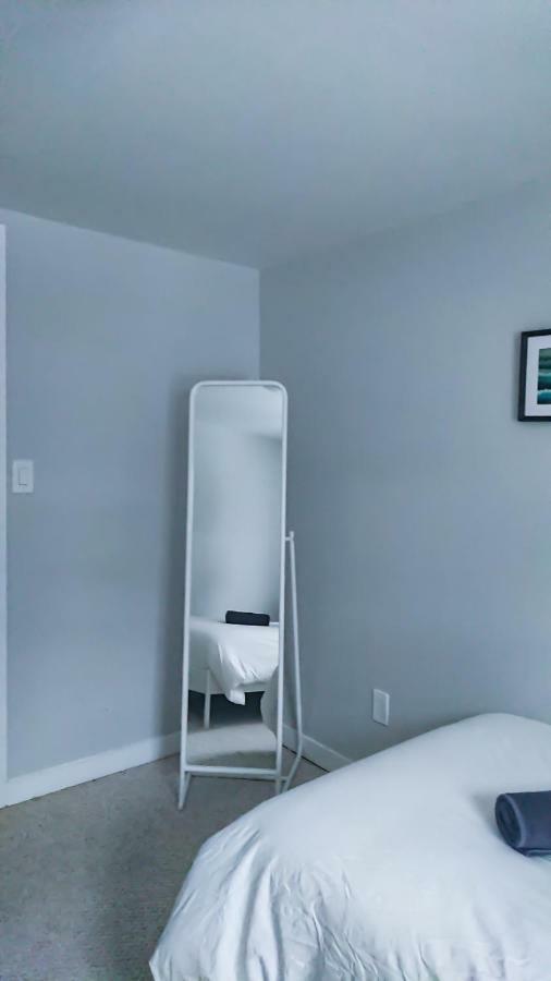 Spacious 3 Bdrm Home Near Downtown Ottawa Esterno foto